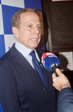 13 Mayıs 2025, New York, ABD: Joao Doria, eski Sao Paulo valisi, 14. Lide Brezilya yatırım forumunun sonunda bir basın toplantısına katılır (niyi fote / thews2)