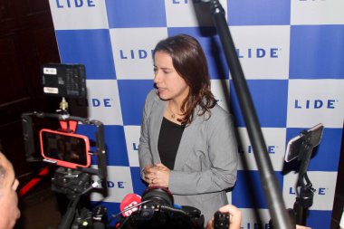 13 Mayıs 2025, New York, ABD: Raquel Lyra, New York 'taki Harvard Club' da düzenlenen 14. lide Brezilya yatırım forumu sırasında gerçekleştirilen Pernambuco valisi (niyi fote / thenews2)