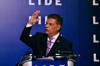 13 Mayıs 2025, New York, ABD: nelsinho Trad, New York 'taki Harvard Club' da düzenlenen 14. Lide Brezilya Yatırım Forumu sırasında federal senatör (niyi fote / thews2)