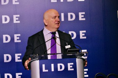 13 Mayıs 2025, New York, ABD: Brezilya Amerikan Ticaret Odaları Başkanı Will Landers, 14. Lide Brezilya Yatırım Forumu sırasında Harvard Club 'da (Niyi fote / theenews2)