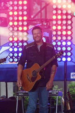 Blake Shelton, Amerikalı country müzik şarkıcısı, söz yazarı ve TV kişisi, ada, oklahoma doğumlu. Bugün 13 Mayıs 2025 'te, New York, ABD' de yeni albümünün tanıtımı için sahne aldı. (Victor m matos / thews2)