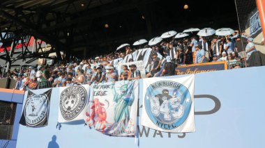 New York, ABD: 17 Mayıs 2025 - Mls maçı için Citifield Citifield Citifield 'da Nickfc ve Red Bull arasında oynanan futbol maçının taraftarları. (Fotoğraf: Niyi Fote / Thenews2 / Depozito Fotoğrafları) 