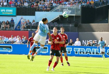 New York, ABD: 17 Mayıs 2025 - Nycfc ile Red Bull arasındaki futbol maçı sırasında Mls maçı için geçerli olan Fernandez. (Fotoğraf: Niyi Fote / Thenews2 / Depozito Fotoğrafları) 