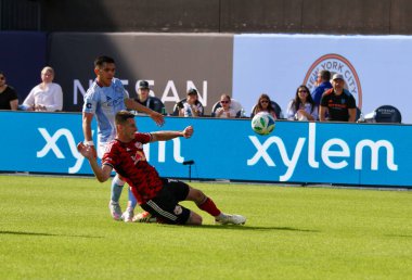 17 Mayıs 2025, New York, U.S.N.F.C. N.F.C. ve Red Bull arasındaki futbol maçı sırasında Mls maçı için geçerli. (Niyi Fote/Thenews2)