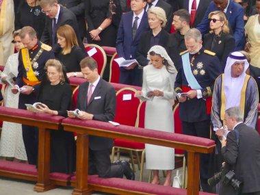 Papa XIV. Leo rolünde Zelensky açılış ayinine başkanlık ediyor. 18 Mayıs 2025, St. Peter Meydanı, Vatikan, Vatikan, Roma, İtalya, Ukrayna Başkanı Vlodomyr Zelensky Papa 18..