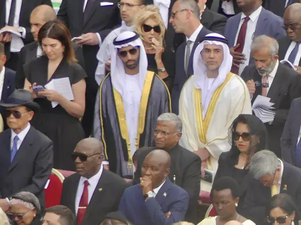 Papa XIV. Leo açılış ayinine başkanlık ediyor. 18 Mayıs 2025, Aziz Peter Meydanı, Vatikan, Vatikan, Roma, İtalya: 300,000 'den fazla tapanı karşılamak için St. Peter Meydanı' nda toplandı (Julia Mineeva / thews2)