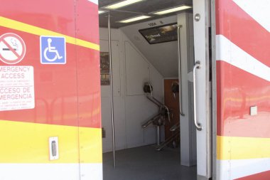 Albuquerque, New Mexico, ABD: 21 Mayıs 2025 - Yeni Meksika demiryolu işletmecisi yolculara hizmet sunan, Santa fe ve Belen arasında Albuquerque ve diğer toplulukları birbirine bağlayan bir banliyö demiryolu servisidir. (Niyi Fote/Thenews2)