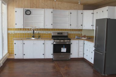 Tao, New Mexico, ABD: 22 Mayıs 2025 - Pasif güneş evlerinin tasarımı ve inşaatı ile bilinen tres piedras 'te sürdürülebilirlik ve kendine yetebilirlik. (Niyi Fote/Thenews2)              