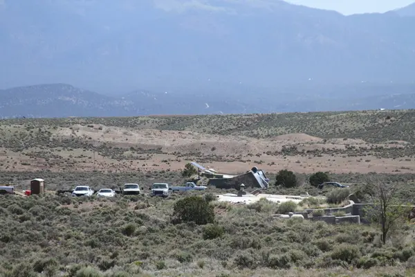 Tao, New Mexico, ABD: 22 Mayıs 2025 - Pasif güneş evlerinin tasarımı ve inşaatı ile bilinen tres piedras 'te sürdürülebilirlik ve kendine yetebilirlik. (Niyi Fote/Thenews2)              