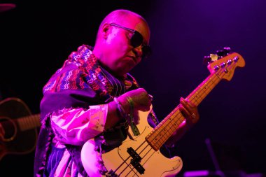 Sao Paulo (sp), Brezilya 05 / 23 / 2025 - meshell ndegeocello 'nun cuma gecesi C6 festivali sırasında (22) Sao Paulo' nun güneyindeki ibirapuera konferans salonunda performansı. (Fabricio bomjardim / the new ws2)