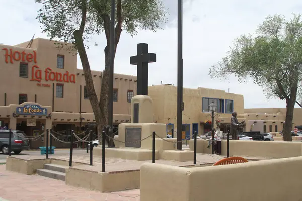 25 Mayıs 2025, Taos, New Mexico, ABD: Taos zengin tarihi, çarpıcı manzaraları ve eşsiz kültür karışımı (niyi fote / thews2)