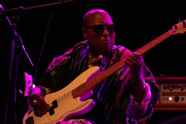 Sao Paulo, Brezilya: 23 Mayıs 2025 - c6 fest / show / sp - meshell ndegeocello 'nun cuma gecesi 2025 festivalinde (22) Sao Paulo' nun güneyindeki ibirapuera konferans salonunda performansı. (Fabricio Bomjardim / The Newws2)