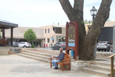 Taos, New Mexico, ABD: 25 Mayıs 2025 - Taos, Kuzey New Mexico 'da zengin tarihi, çarpıcı manzaraları ve eşsiz kültürleri ile tanınan bir kasabadır. (Niyi Fote/Thenews2)