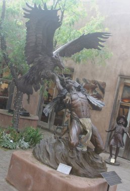 26 Mayıs 2025, Santa Fe, New Mexico, ABD: Santa Fe eskiden dağ patikaları galerisi olarak bilinen güzel sanat eserleri sergisi, kendini önemli ve saygı duyulan bir sanat galerisi (niyi fote / theenews2) 