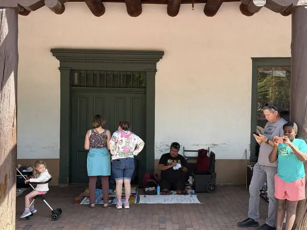 Noel baba ve turizm. 27 Mayıs 2025, Santa Fe, New Mexico, ABD (niyi fote / theenews2)