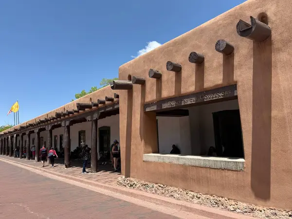 Noel baba ve turizm. 27 Mayıs 2025, Santa Fe, New Mexico, ABD (niyi fote / theenews2)