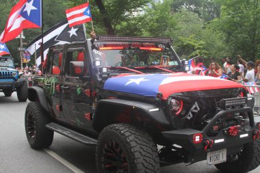 8 Haziran 2025, New York, ABD: 2025 yılında New York 'ta düzenlenen ulusal Porto Riko Günü geçidi (8). Geçit töreni güzergahı 44. caddeden 79. caddeye kadar takip etti (niyi fote / the new ws2)