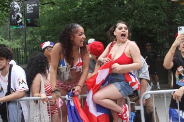 8 Haziran 2025, New York, ABD: 2025 yılında New York 'ta düzenlenen ulusal Porto Riko Günü geçidi (8). Geçit töreni güzergahı 44. caddeden 79. caddeye kadar takip etti (niyi fote / the new ws2)
