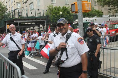 8 Haziran 2025, New York, ABD: 2025 yılında New York 'ta düzenlenen ulusal Porto Riko Günü geçidi (8). Geçit töreni güzergahı 44. caddeden 79. caddeye kadar takip etti (niyi fote / the new ws2)
