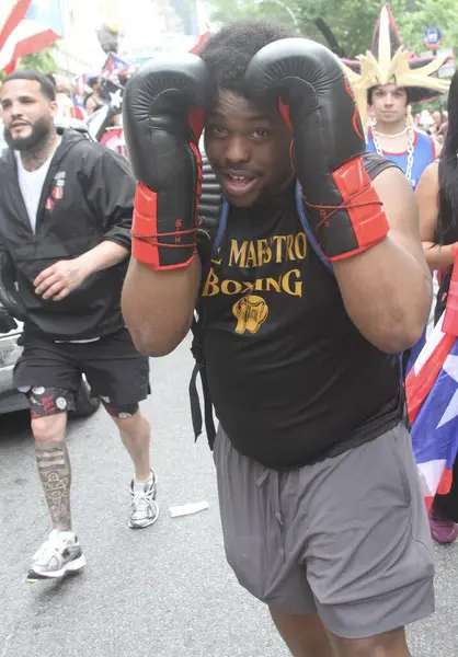 8 Haziran 2025, New York, ABD: 2025 yılında New York 'ta düzenlenen ulusal Porto Riko Günü geçidi (8). Geçit töreni güzergahı 44. caddeden 79. caddeye kadar takip etti (niyi fote / the new ws2)