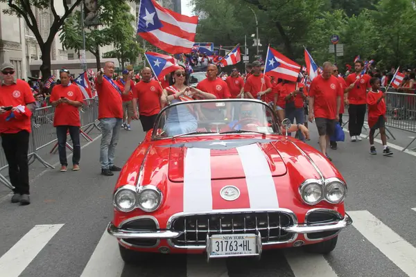 8 Haziran 2025, New York, ABD: 2025 yılında New York 'ta düzenlenen ulusal Porto Riko Günü geçidi (8). Geçit töreni güzergahı 44. caddeden 79. caddeye kadar takip etti (niyi fote / the new ws2)