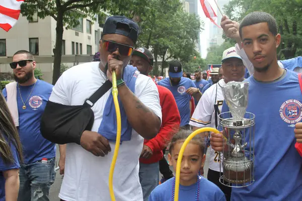 8 Haziran 2025, New York, ABD: 2025 yılında New York 'ta düzenlenen ulusal Porto Riko Günü geçidi (8). Geçit töreni güzergahı 44. caddeden 79. caddeye kadar takip etti (niyi fote / the new ws2)