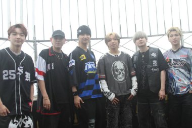 Empire State Binası 'nı ilk kez ziyaret edip dünya turnesini kutlayacağız. 10 Haziran 2025, New York, ABD: Empire State Binası 'nı ilk kez ziyaret ederek dünya turnesinin ilk gündemini kutluyorlar..