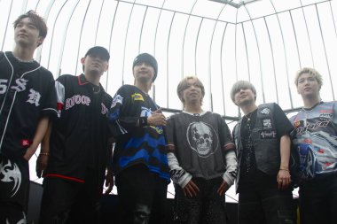 Empire State Binası 'nı ilk kez ziyaret edip dünya turnesini kutlayacağız. 10 Haziran 2025, New York, ABD: Empire State Binası 'nı ilk kez ziyaret ederek dünya turnesinin ilk gündemini kutluyorlar..