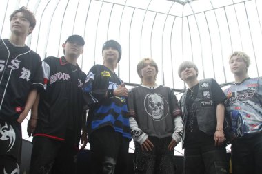 Empire State Binası 'nı ilk kez ziyaret edip dünya turnesini kutlayacağız. 10 Haziran 2025, New York, ABD: Empire State Binası 'nı ilk kez ziyaret ederek dünya turnesinin ilk gündemini kutluyorlar..