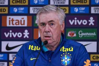 Sao Paulo (sp), Brezilya 06 / 09 / 2025 Brezilya Milli Takım koçu Carlos Ancelotti ile Pazartesi öğleden sonra, son eğitim oturumundan önce, Sao Paulo 'daki Neo quimica arenasında basın toplantısı düzenledi. (leco viana / the newws2)