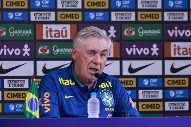 Sao Paulo (sp), Brezilya 06 / 09 / 2025 Brezilya Milli Takım koçu Carlos Ancelotti ile Pazartesi öğleden sonra, son eğitim oturumundan önce, Sao Paulo 'daki Neo quimica arenasında basın toplantısı düzenledi. (leco viana / the newws2)