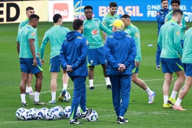 Sao Paulo (sp) Brazil 06 / 09 / 2025 carlo ancelotti, Brezilyalı milli takım antrenmanına Sao Paulo 'daki Neo Quimica Arena' da (sp) liderlik ediyor. (leco viana / the newws2)