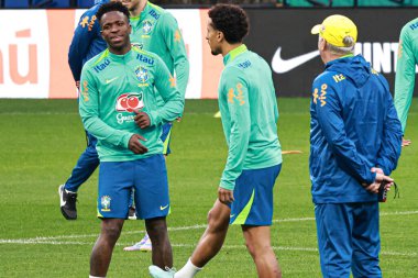 Sao Paulo (sp) Brazil 06 / 09 / 2025 vinicius jr ve carlo ancelotti, Brezilyalı milli takım koçu, bu pazartesi Sao Paulo 'daki Neo Quimica Arena' da (sp) antrenman sırasında Brezilya milli takımının başına geçti. (leco viana / the newws2)