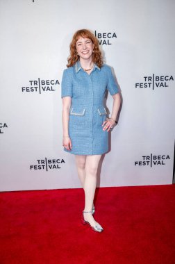 9 Haziran 2025, New York, ABD: Yönetmen Lauren Meyering, Sva Tiyatrosu 'ndaki 2025 tribeca festivali sırasında New York' ta düzenlenen galaya katılır (m10 'lar / thenews2).)