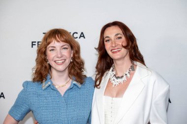 9 Haziran 2025, New York, New York, ABD: (I-r) yönetmen Lauren Meyering ve yapımcı Mackenzie Breeden 2025 Tribeca Festivali 'ndeki 