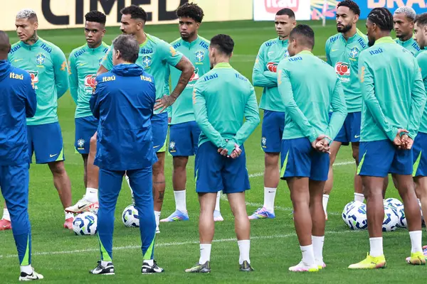 Sao Paulo (sp) Brazilya 06 / 09 / 2025 Brezilya Milli Takımı antrenmanı sırasında Sao Paulo 'daki Neo Quimica Arena' da (sp) bu pazartesi. Takım 2026 Dünya Kupası elemelerinde Paraguay ile karşılaşmaya hazırlanıyor. (leco viana / the newws2)