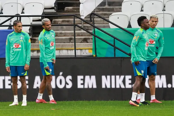 Sao Paulo (sp) Brazil 06 / 09 / 2025 Brezilyalı milli takım oyuncuları Sao Paulo 'daki Neo Quimica Arena' da (sp) antrenman yaparken, bu pazartesi. (leco viana / the newws2)