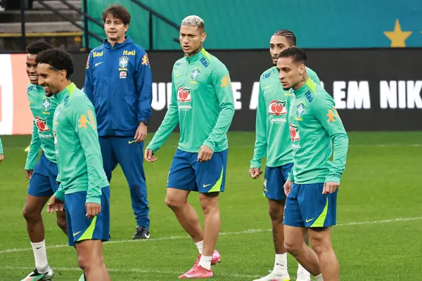 Sao Paulo (sp) Brazilya 06 / 09 / 2025 Brezilya Milli Takımı antrenmanı sırasında Sao Paulo 'daki Neo Quimica Arena' da (sp) bu pazartesi. Takım 2026 Dünya Kupası elemelerinde Paraguay ile karşılaşmaya hazırlanıyor. (leco viana / the newws2)