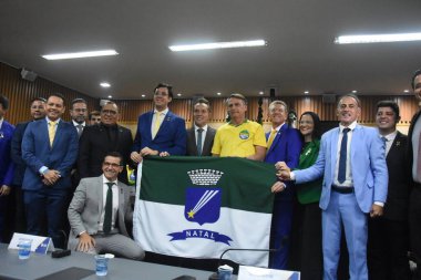 Natal (rn), Brazil 12 / 06 / 2025 - eski başkan jair messias bolsonaro, bu öğleden sonra, 12 Haziran 2025 tarihinde, natal şehir konseyinde, vatandaşlık unvanı aldı ve Ponta negra plajına gitti (jose aldenir / thews2)