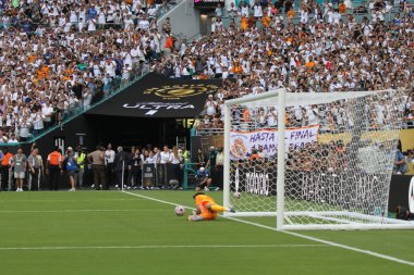 Gerçek Madrid CF. - Al hilal-fifa dünya kupası. 18 Haziran 2025, Miami, Florida, ABD - Bounou Yassuine # 37, Al Hilal kalecisi Valverde federico # 8 of Real Madrid futbol maçı sırasında (niyi fote / theenews2)