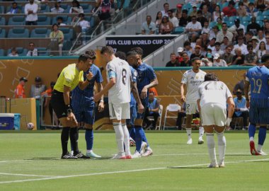 18 Haziran 2025, Miami, Florida, ABD: Real Madrid C.F. ve Al Hilal, Miami 'deki Hard Rock Stadyumu' nda düzenlenen FIFA Dünya Kulüpler Kupası 'nın grup aşamasında. (niyi fote / the new ws2)