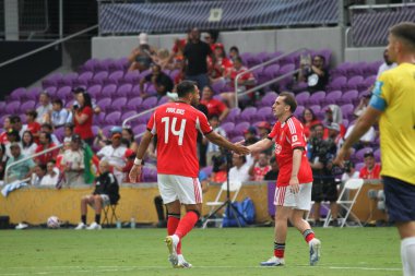 June 20, 2025, orlando, florida, usa: pavlidis evangelos #14 scored second goal of benfica and celebrates with teammates during soccer match between sl benfica and auckland fc in the phase group (niyi fote / thenews2)