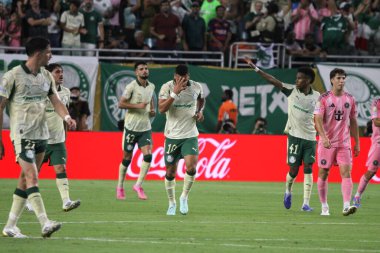 Inter Miami FC Palmeiras 'a karşı: FIFA Dünya Kulüpler Kupası. 23 Haziran 2025, Miami, Florida, ABD: Paulinho # 10 of Palmeiras ilk golünü attı ve Inter Miami FC ile Palmeiras (niyi fote / thews2)