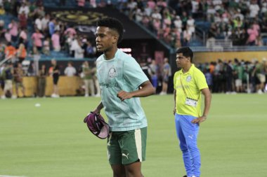 23 Haziran 2025, Miami, Florida, ABD: estevao of palmeiras Inter miami fc ve palmeiras arasındaki futbol maçı sırasında Fifa Dünya Kulüpler Kupası 'nın son maçında Hard Rock Stadyumu' nda (niyi fote / theenews2)