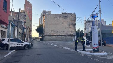 Sao Paulo (SP), Brezilya 06 / 25 / 2025 - Cracolandia olarak bilinen orta bölgedeki Rua dos Protestanları üzerinde hareket eden araçların akışı bu Çarşamba günü trafiğe sunuldu. (Oslaim Brito / Tenews2)