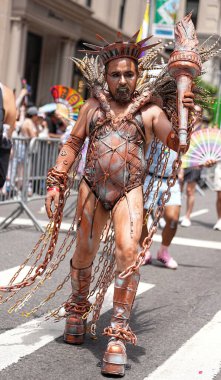 New York Gurur Yürüyüşü 2025 'in gururu. 29 Haziran 2025. New York, ABD: New York şehri bugün binlerce insanın yıllık lgbtq + kimliğini kutlamak ve eşitlik talep etmek için toplanmasıyla canlandı (Jorge Estrellado / the enews2)