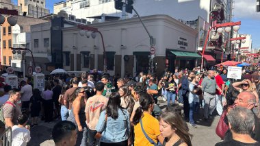 Sao Paulo (SP), Brezilya 06 / 29 / 2025 - Sao Paulo 'daki Praca da Liberdade' de, gastronomi ve geziler için turistleri ve yerlileri bir araya getiren geleneksel bir Japon mahallesi (oslaim brito / theenews2)