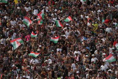 Fluminense Chelsea 'ye karşı - Yarı finaller: FIFA Dünya Kulüpler Kupası 2025. 8 Temmuz 2025, New Jersey, ABD: FIFA Dünya Kulüpler Kupası yarı finalleri için geçerli olan Fluminense ile Chelsea arasında oynanan futbol maçında taraftarlar (niyi fote / thews2) 