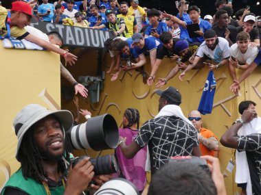 Chelsea, Fifa Dünya Kupası 2025 yarı finallerinde fluminense 'i yendi. 8 Temmuz 2025, New Jersey, ABD: Chelsea oyuncuları futbol maçından sonra taraftarlarıyla fluminense 'e karşı zaferlerini kutluyorlar (niyi fote / thews2)