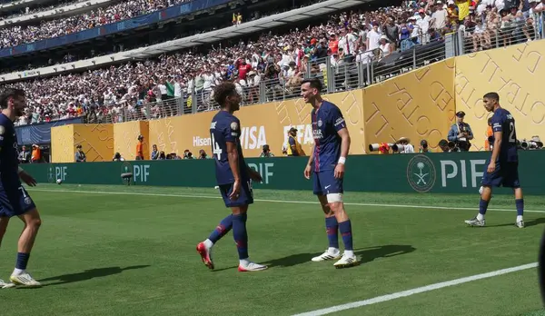 psg vs Real Madrid: Yarı finaller Fifa Dünya Kulüpler Kupası. 9 Temmuz 2025, New Jersey, U.S.F. Ruiz # 8 psg takımının Paris Saint Germain ve Real Madrid arasındaki futbol maçında attığı üçüncü golü kutladı (niyi fote / theenews2)